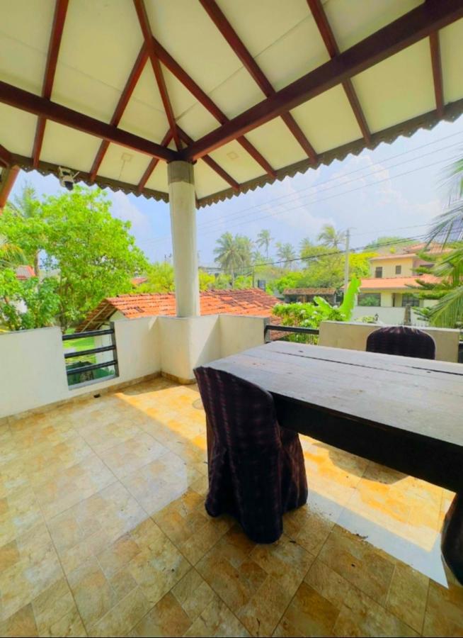 Royal Beach Villa Unawatuna Eksteriør billede