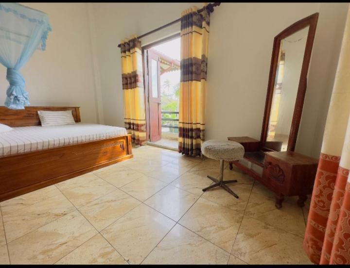 Royal Beach Villa Unawatuna Eksteriør billede