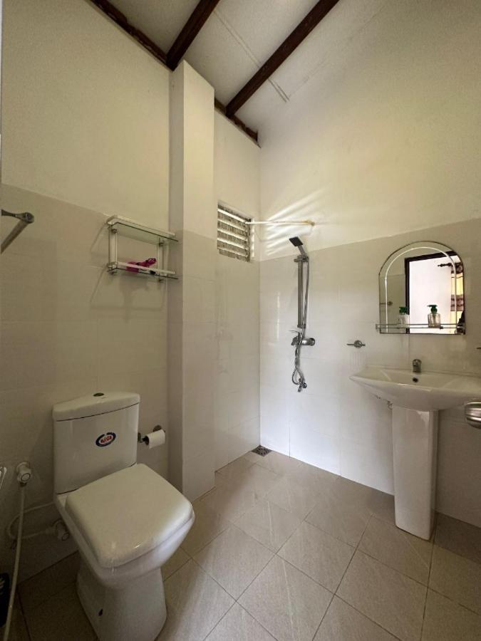 Royal Beach Villa Unawatuna Eksteriør billede