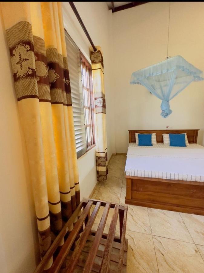 Royal Beach Villa Unawatuna Eksteriør billede