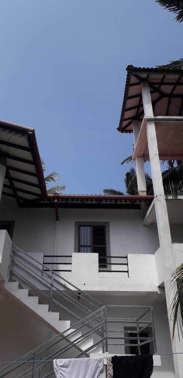 Royal Beach Villa Unawatuna Eksteriør billede