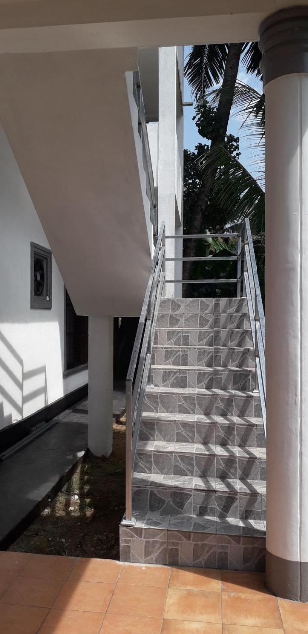 Royal Beach Villa Unawatuna Eksteriør billede