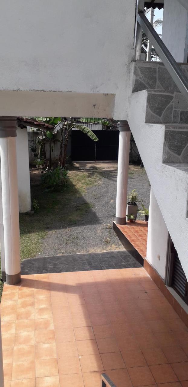 Royal Beach Villa Unawatuna Eksteriør billede